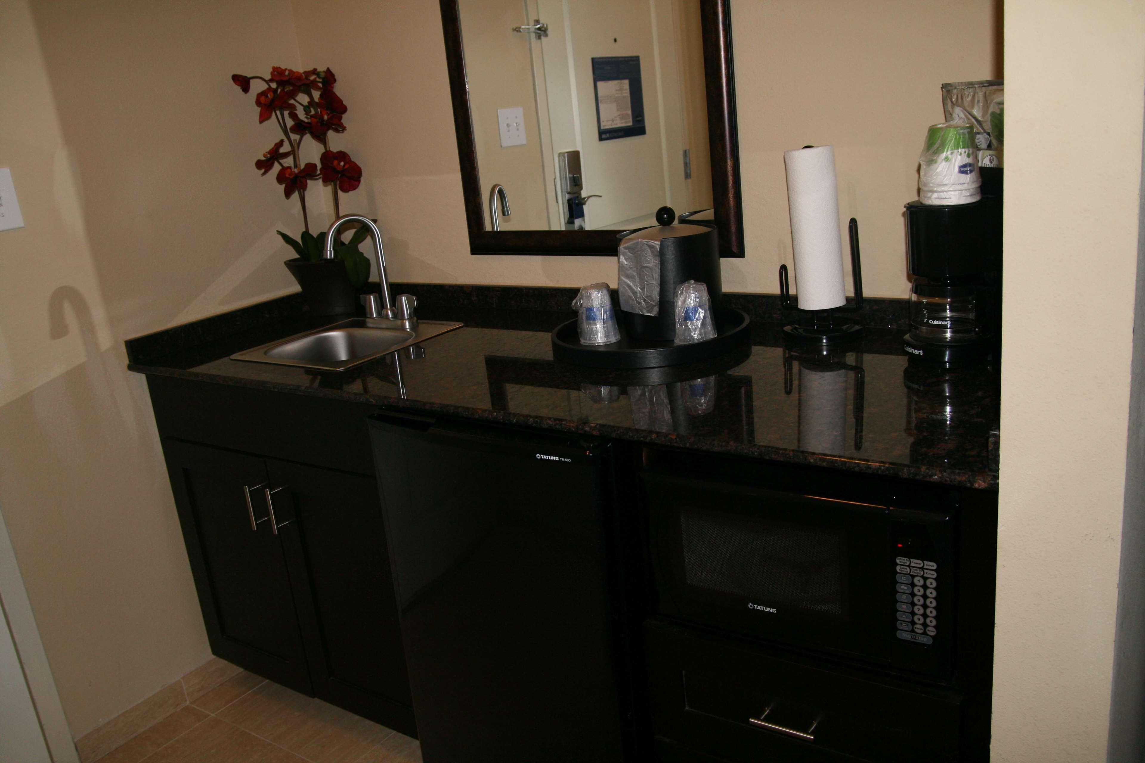 Hampton Inn Kilgore Стая снимка
